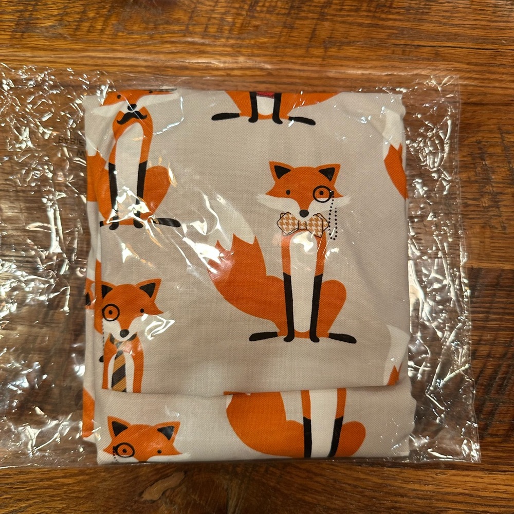 NWT 2 Pairs Lolly Gag Dapper Foxes Crib Sheet - Picture 2 of 5